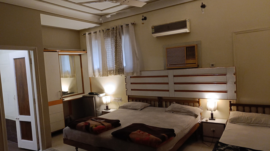 Bedroom 1, Hotel Samrat, Ludhiana