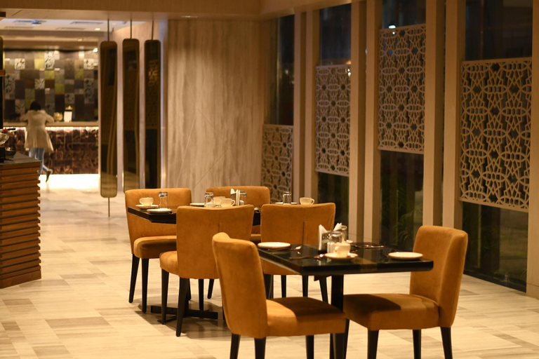 Food & Drinks 5, Lynq Aero, North 24 Parganas