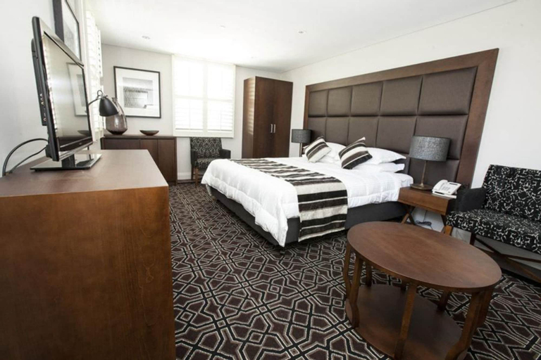 Bedroom 30
