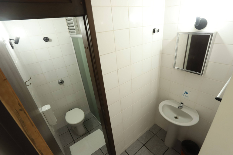 Bathroom 4, Pousada Pontal de Guaratuba, Guaratuba