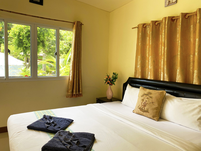 Bedroom 4, Everest Resort, Ko Samui