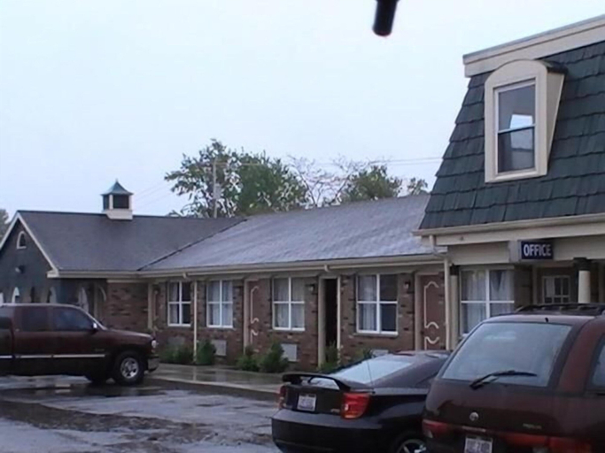 Exterior & Views 2, Hometown Inn Galion, Crawford