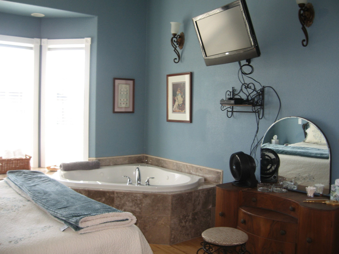 Bathroom 5, The Collins Inn and Seaside Cottages, Grays Harbor
