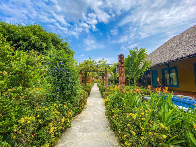Exterior & Views 2, Mekong Lodge Hotel & Resort, Cái Bè
