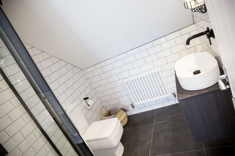Bathroom 3, Barber Shop Flat, Stockport