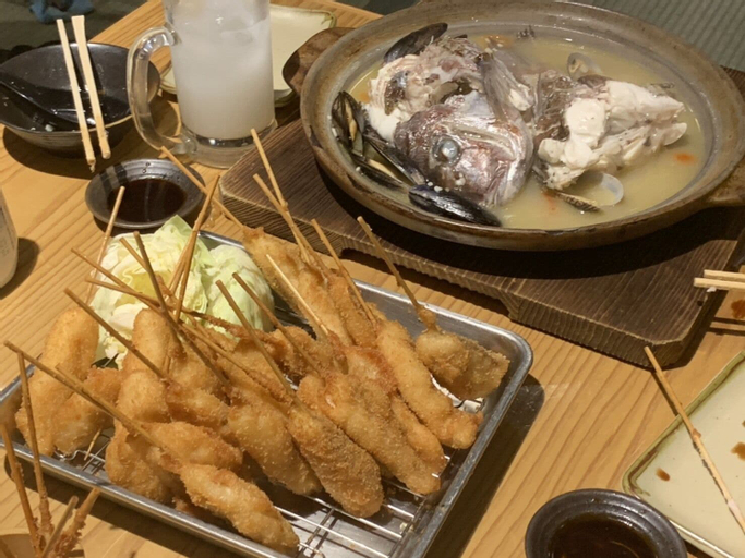 Food & Drinks, At RLiS House Namba Minami, Osaka
