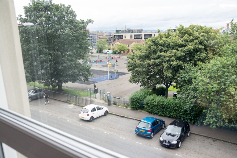 Others 5, Beautiful City Center 2 Bed Apartment with Park View, Edinburgh