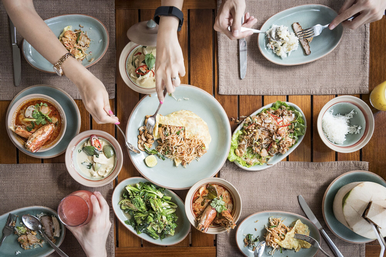 Food & Drinks 19