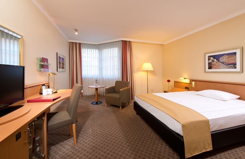 Bedroom 2, Leonardo Hotel Mannheim City Center, Mannheim