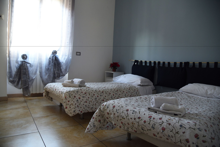 Bedroom 4, Marco e Laura B&B, Rome