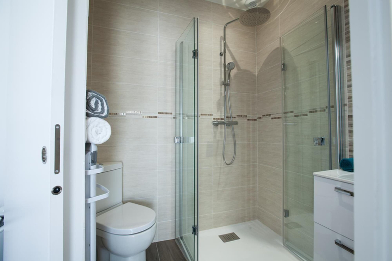 Bathroom 5, Chambres d'hôtes Les villas du triangle, Gard