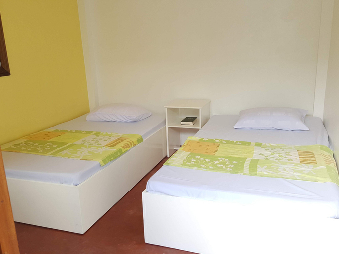 Bedroom 2, Citadel Alona Inn, Panglao