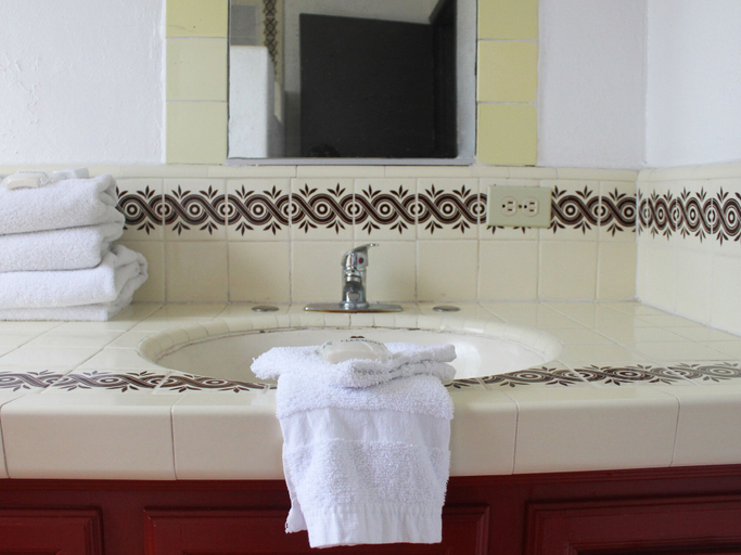 Bathroom 4, Hotel Castillos del Mar, Tijuana