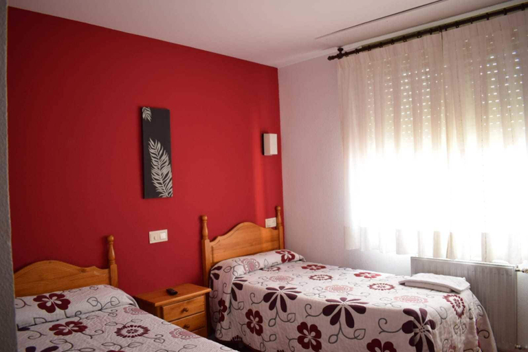 Bedroom 3, Hostal La Tablada, Soria