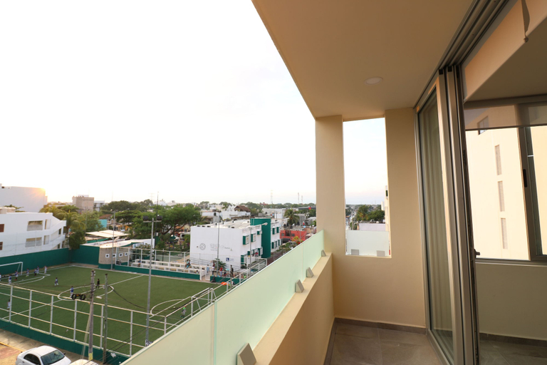 Others 5, The Furlough Fur402, Cozumel