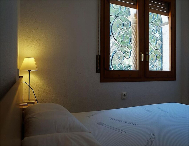 Bedroom 2, Villa Isalina, Tarragona