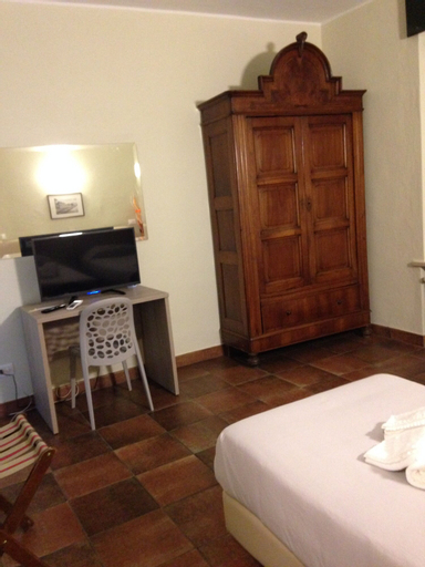 Bedroom 12