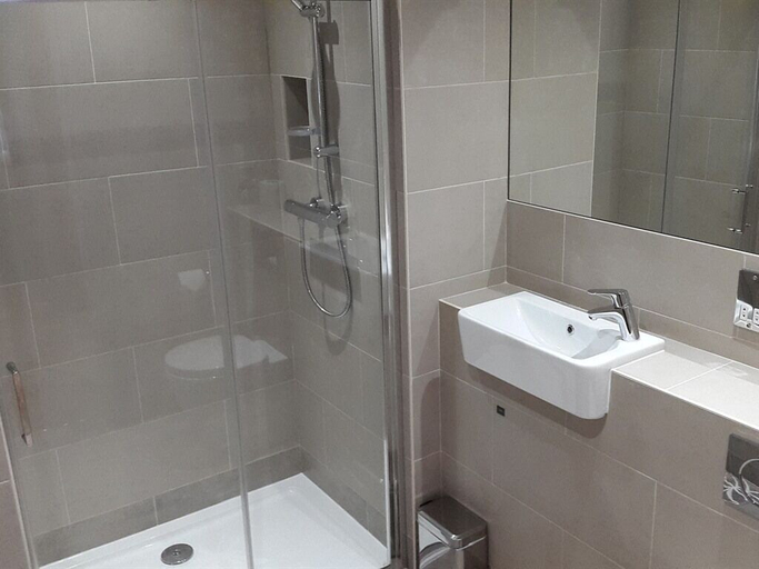 Bathroom 4, Edinburgh Nine, Edinburgh