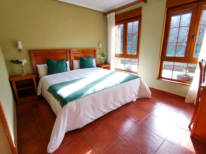Bedroom 3, Hotel Pugide, Asturias