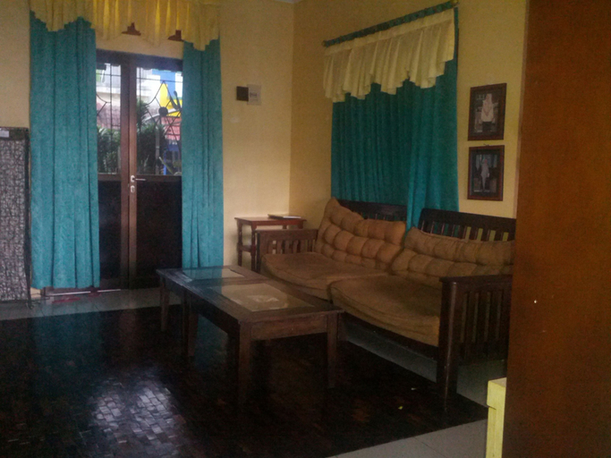 Others 3, Villa Anvil Cipanas 4 Bedroom for 25 pax, Cianjur