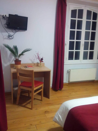 Bedroom 2, Le Gasseau, Sarthe