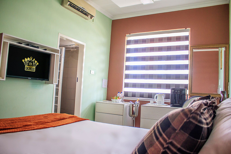 Bedroom 3, New Fairmount Hotel and Casino, Livingstone