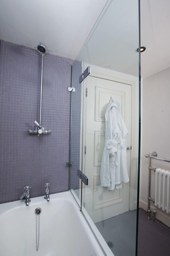 Bathroom 5, Hotel du Vin & Bistro Harrogate, North Yorkshire