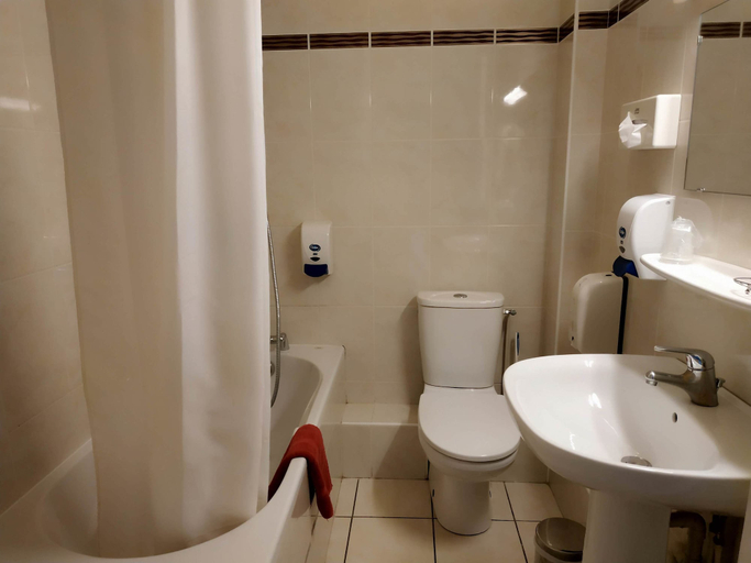 Bathroom 5, Hôtel Le Château, Ardèche