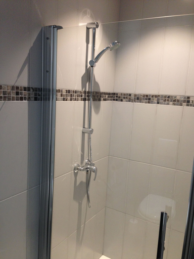 Bathroom 4, Regina Hotel, Vaucluse