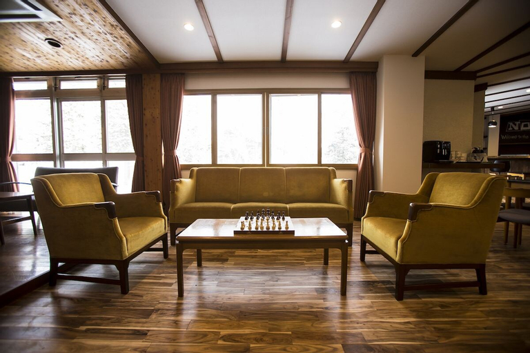 Nomad Hakuba, Hakuba