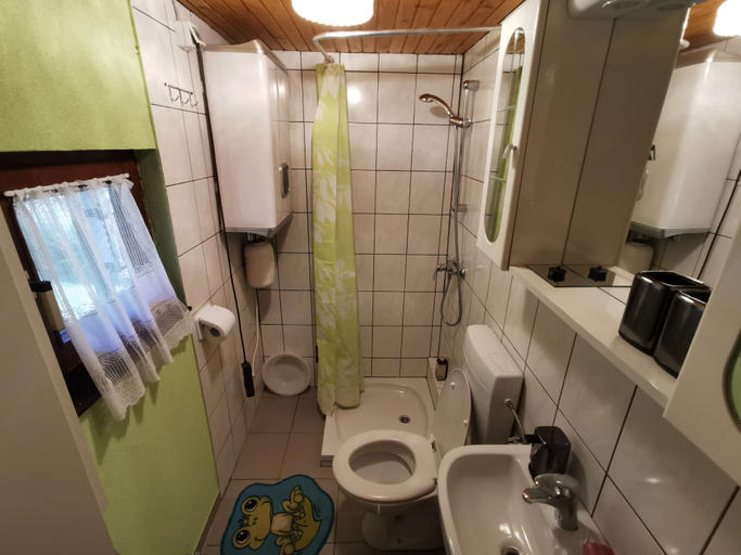 Bathroom 3, Cottage Hidden Pearl, Jezersko