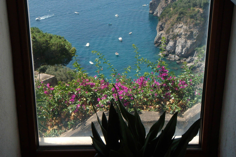 Others 4, Villa Valeria, Salerno