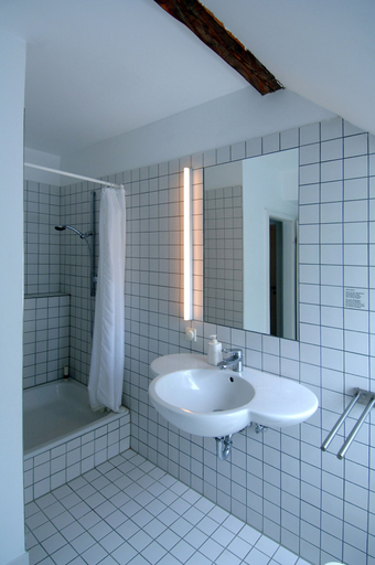 Bathroom 5, Seehotel am Neuklostersee, Nordwestmecklenburg