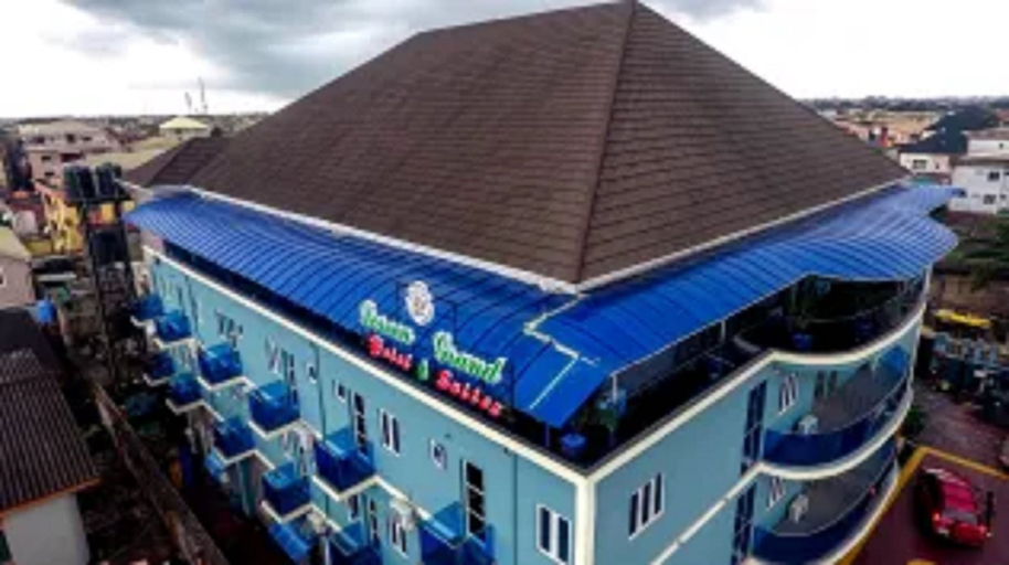 Exterior & Views, Doreen Grand Hotel & Suites, Surulere