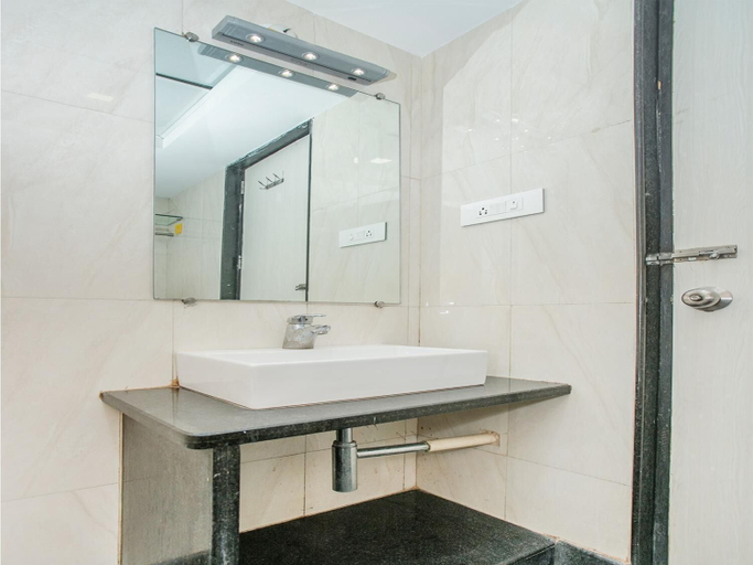 Bathroom 4, Silverstar Hotel, Bangalore
