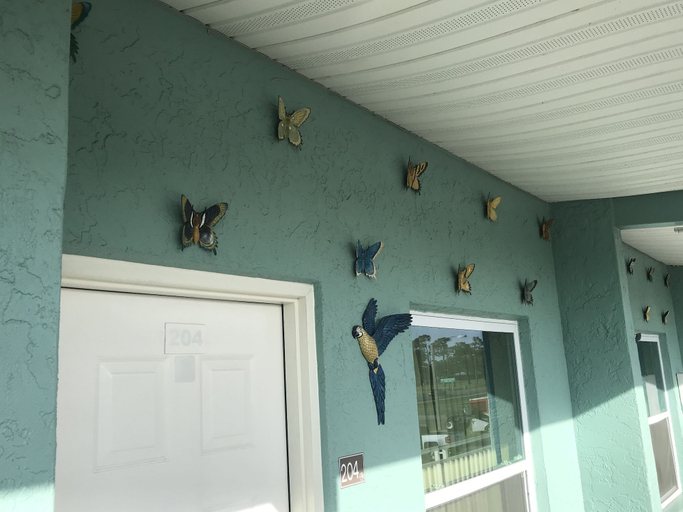 Others 5, Immokalee Inn, Collier