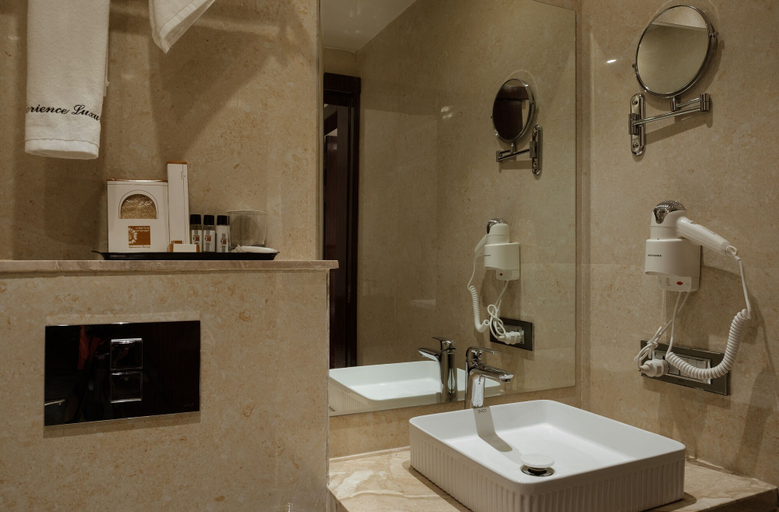 Bathroom 4, Clarks Premier Kota, Kota