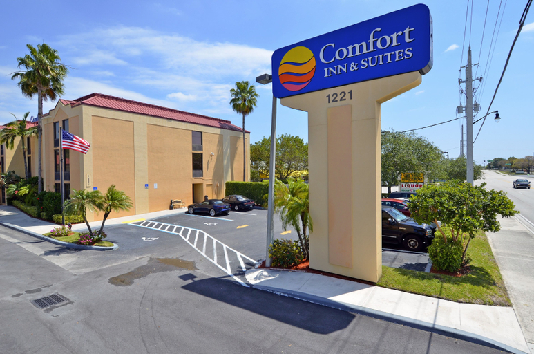 Exterior & Views 2, Comfort Inn & Suites Lantana - West Palm Beach South, Palm Beach