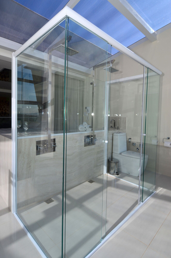 Bathroom 4, Le Ville, Ouro Preto