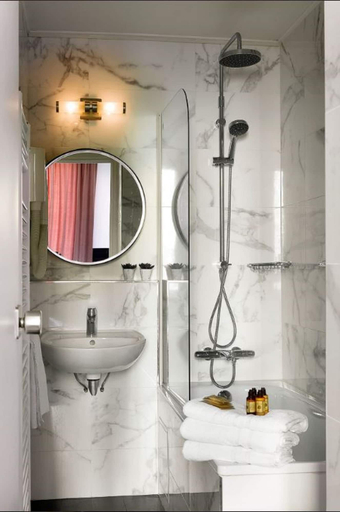 Bathroom 3, Hôtel Victoria Paris, Paris