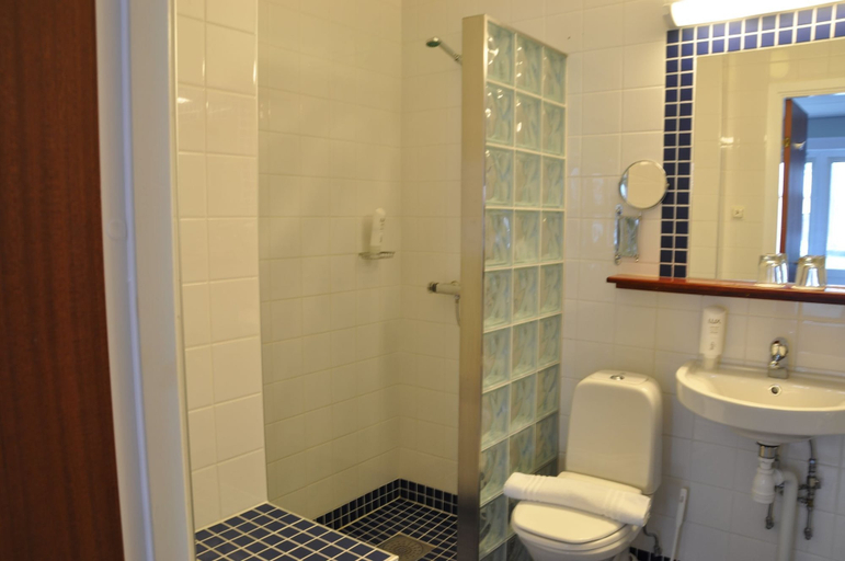 Bathroom 4, Strand Hotell, Vänersborg