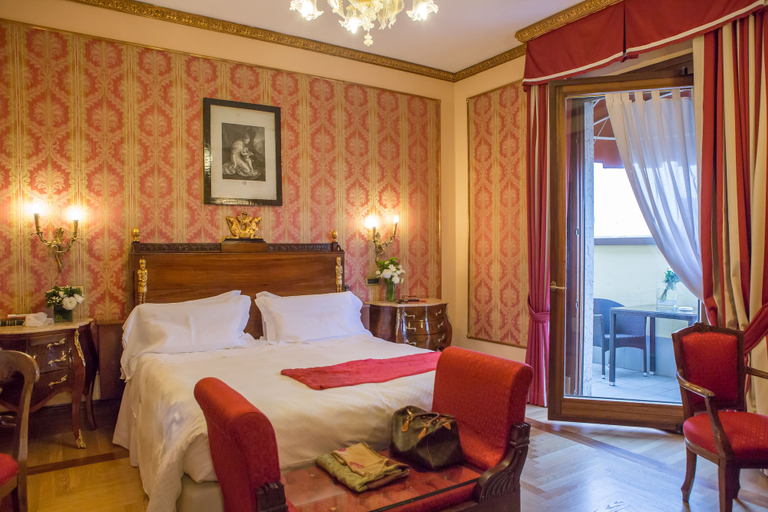Bedroom 2, Due Torri Hotel, Verona