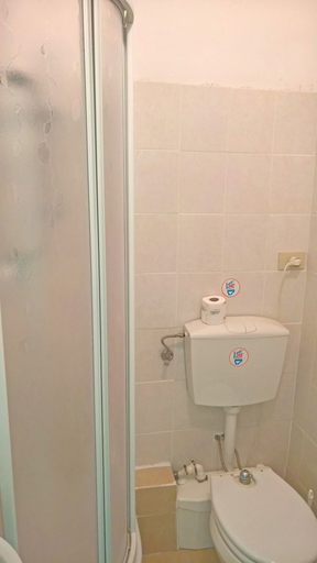 Bathroom 5, Albergo Golfo, Grosseto