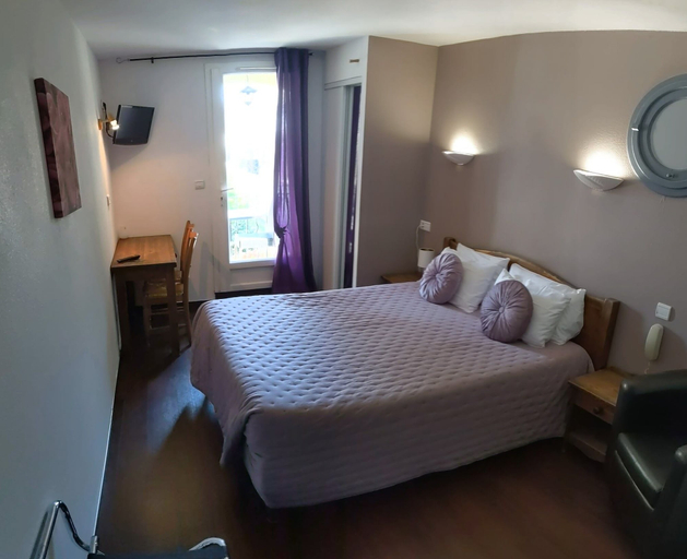 Bedroom 3, Le Pradet Hotel, Vaucluse