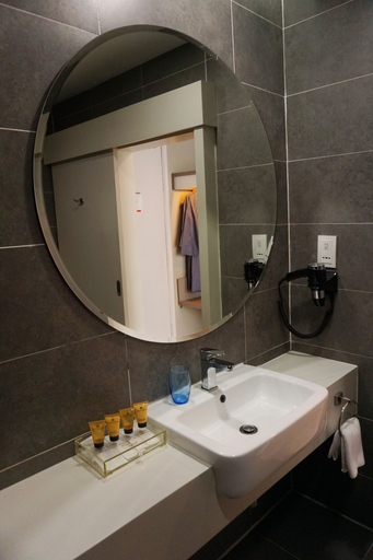 Bathroom, Q Stay at Hotel Damansara, Petaling Jaya