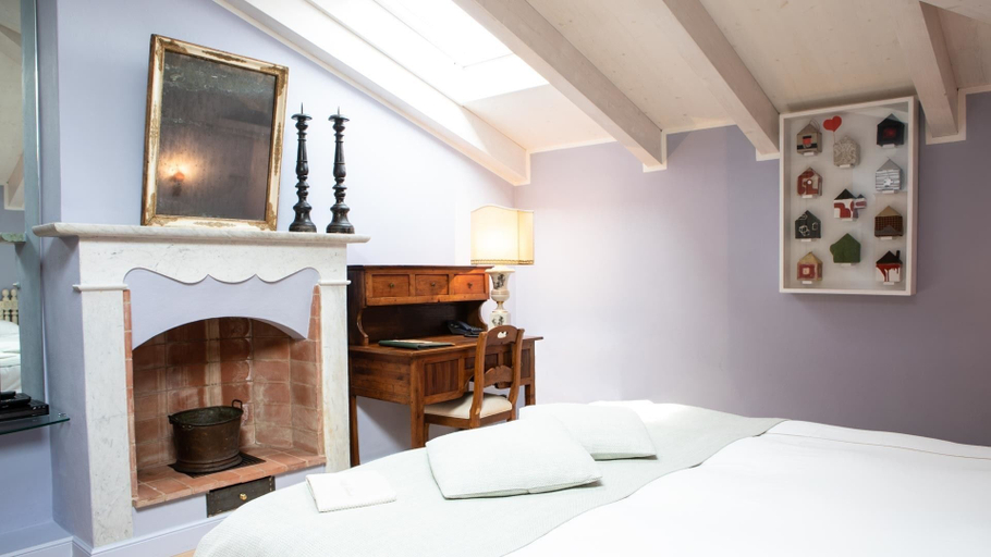 Bedroom 3, Villa Belverde, Massa Carrara