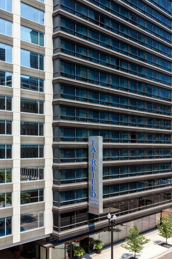 Exterior & Views 2, Fairfield Inn & Suites Chicago Downtown/River North, Cook
