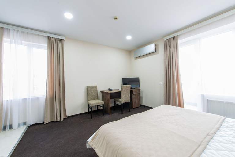 Bedroom 2, Terrace Hotel, Baku