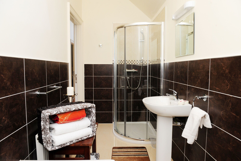 Bathroom, Sheephouse Country Courtyard