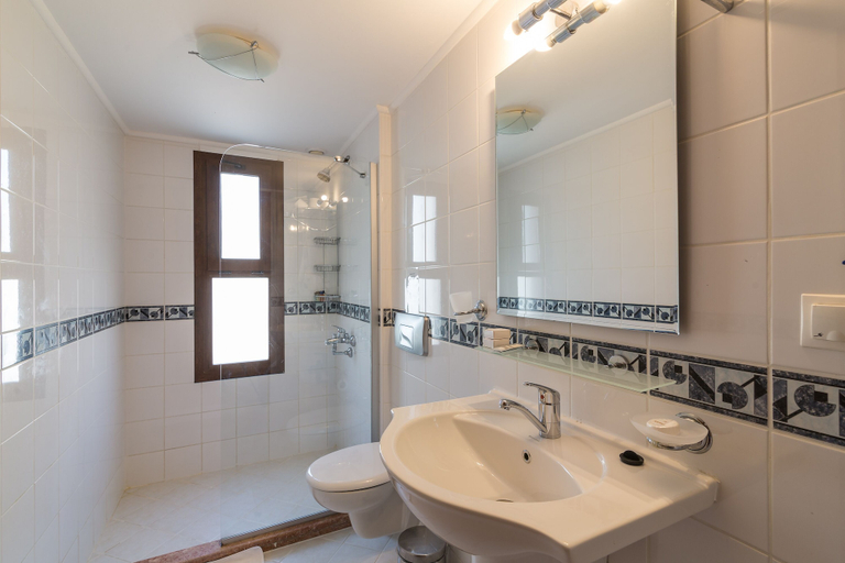 Bathroom 5, Kalkan Oasis Hotel - Adults Only, Kaş